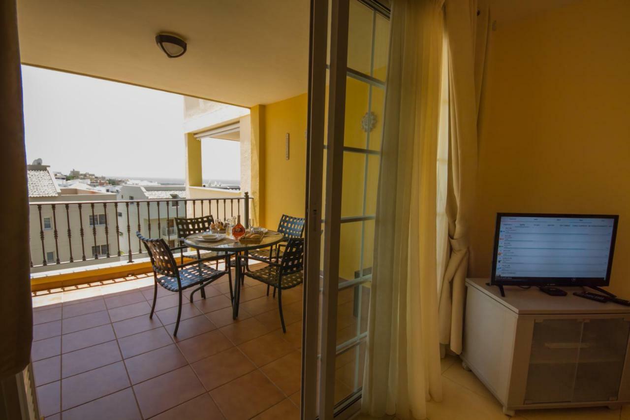 A Home From Home Palm-mar Exterior foto